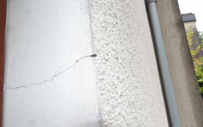 Malfaçons dans l’Ain : Le Guide pour Faire Valoir Vos Droits (Fissures, Normes Sismiques)