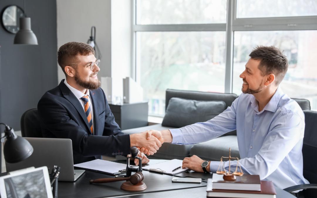 Rôle du notaire : de la promesse de vente à l&rsquo;acte authentique, tout savoir